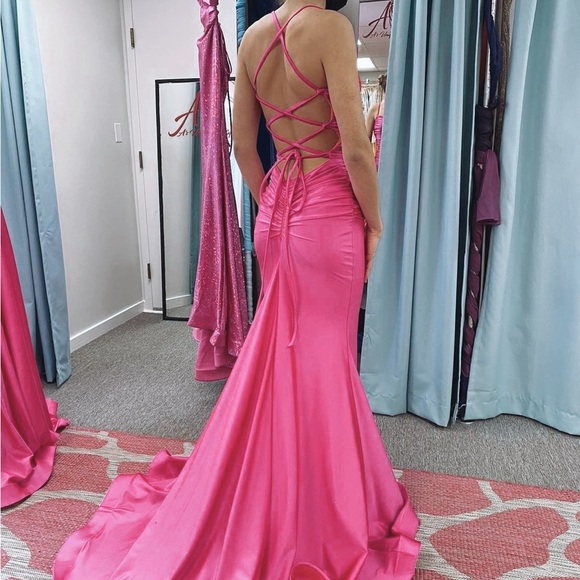 PROM DRESS - Picture 2 of 3